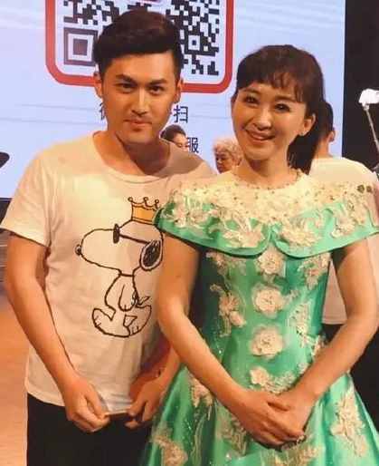少兒頻道的主持人現(xiàn)在都怎么樣了？最有愛的是他們結(jié)婚了！
