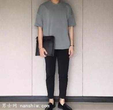 夏秋交換季8款男生搭配圖，簡(jiǎn)單穿搭輕松打造帥氣男