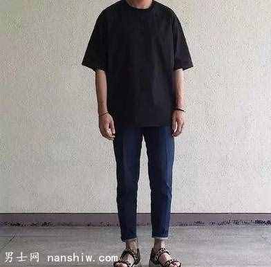 夏秋交換季8款男生搭配圖，簡(jiǎn)單穿搭輕松打造帥氣男