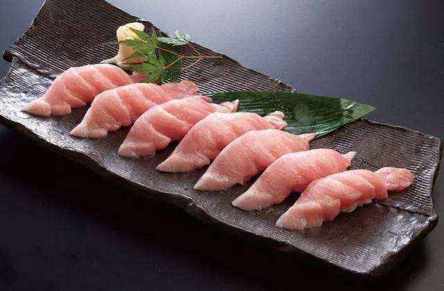 為什么日本人把魚片叫作刺身？看看刺身的來由