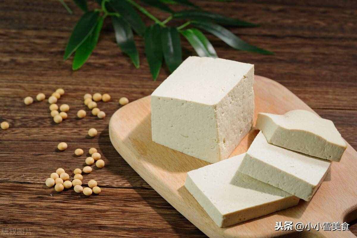 教你秘制豆腐乳的做法，配方簡(jiǎn)單發(fā)酵快，放2年都不壞，太好吃了