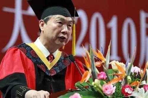 畢業(yè)典禮上，你希望聽到哪位“網(wǎng)紅”的演講？