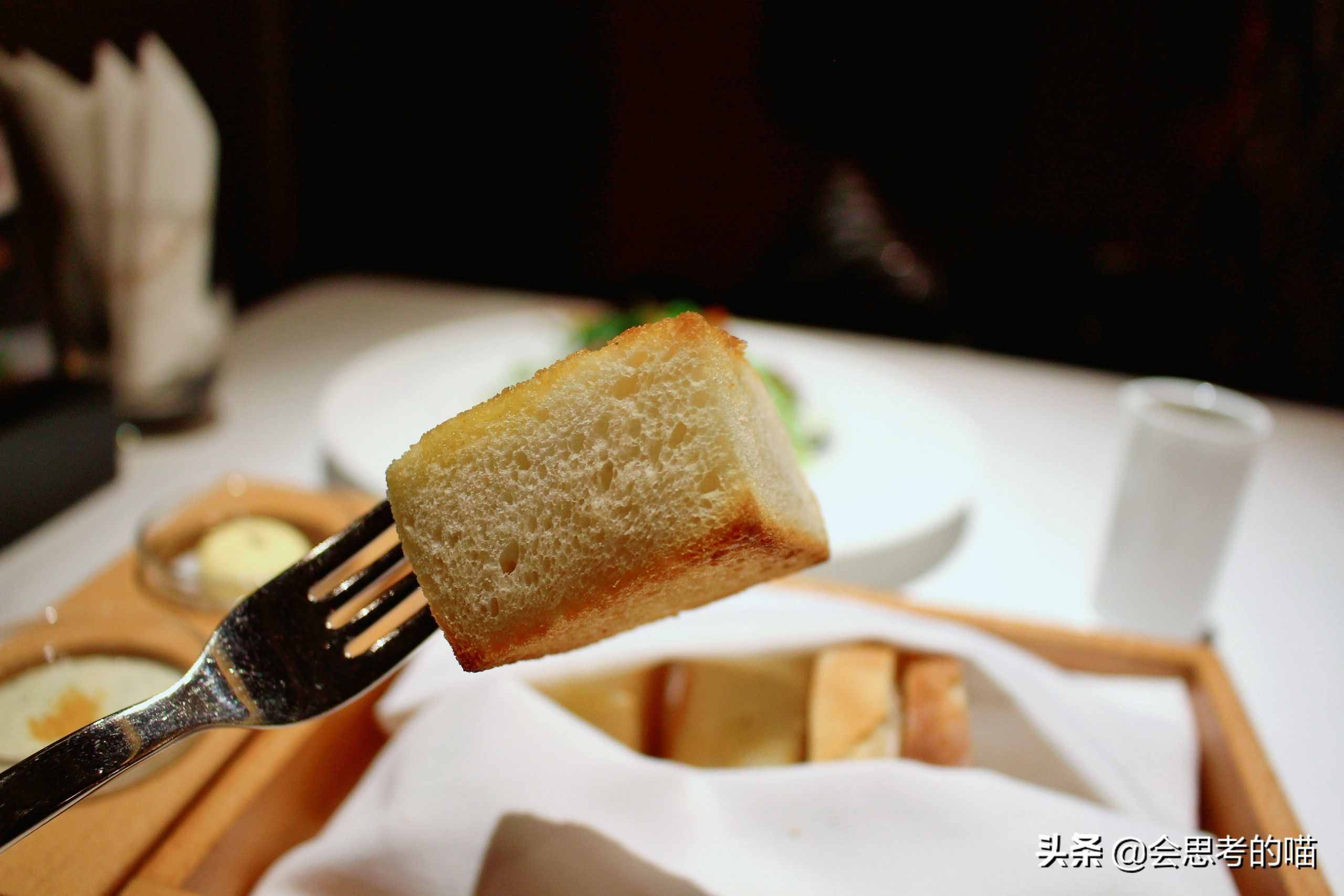 探秘王品臺塑牛排，一頭牛只做6塊牛排