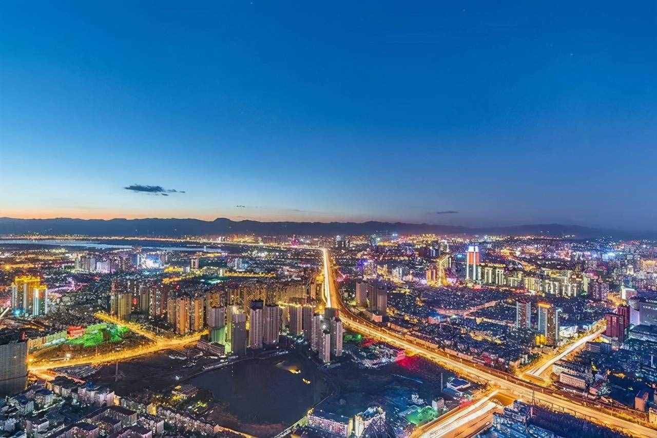 GDP與海拔呈“負(fù)相關(guān)”？昆明海拔1900千米，為什么經(jīng)濟(jì)很發(fā)達(dá)？