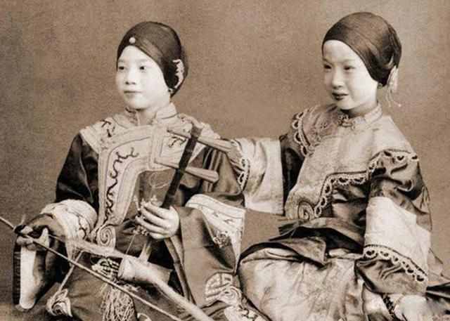 “古道西風(fēng)瘦馬”和“揚(yáng)州瘦馬”指的是什么？