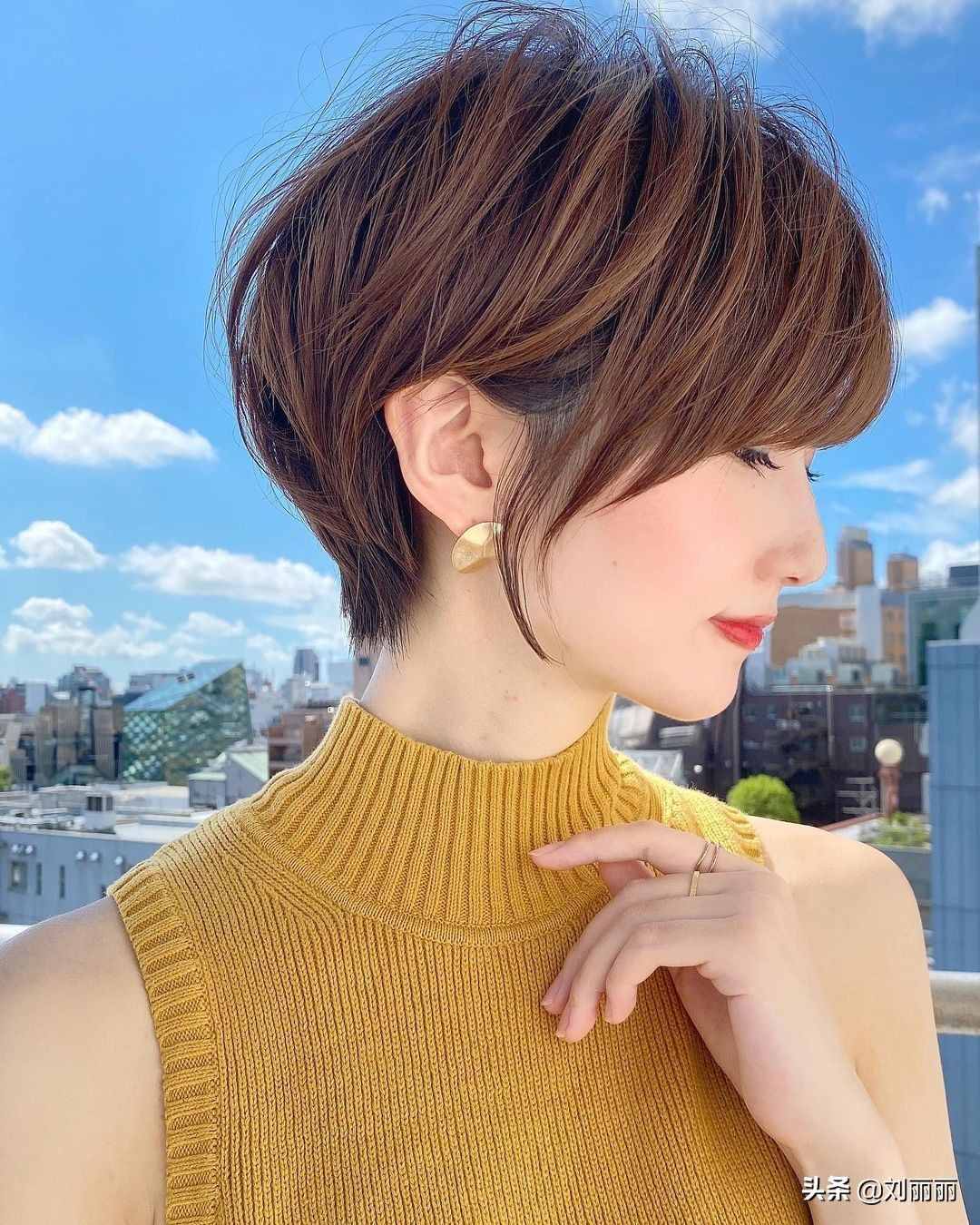 女人30歲別燙羊毛卷，太老氣，有這10幾款就夠了