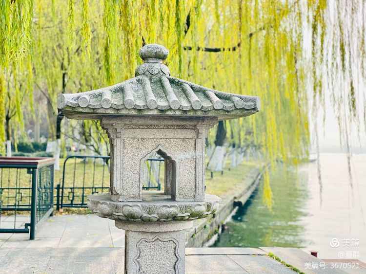 欣賞杭州西湖美景，聽聽關(guān)于西湖的優(yōu)美傳說和民間故事
