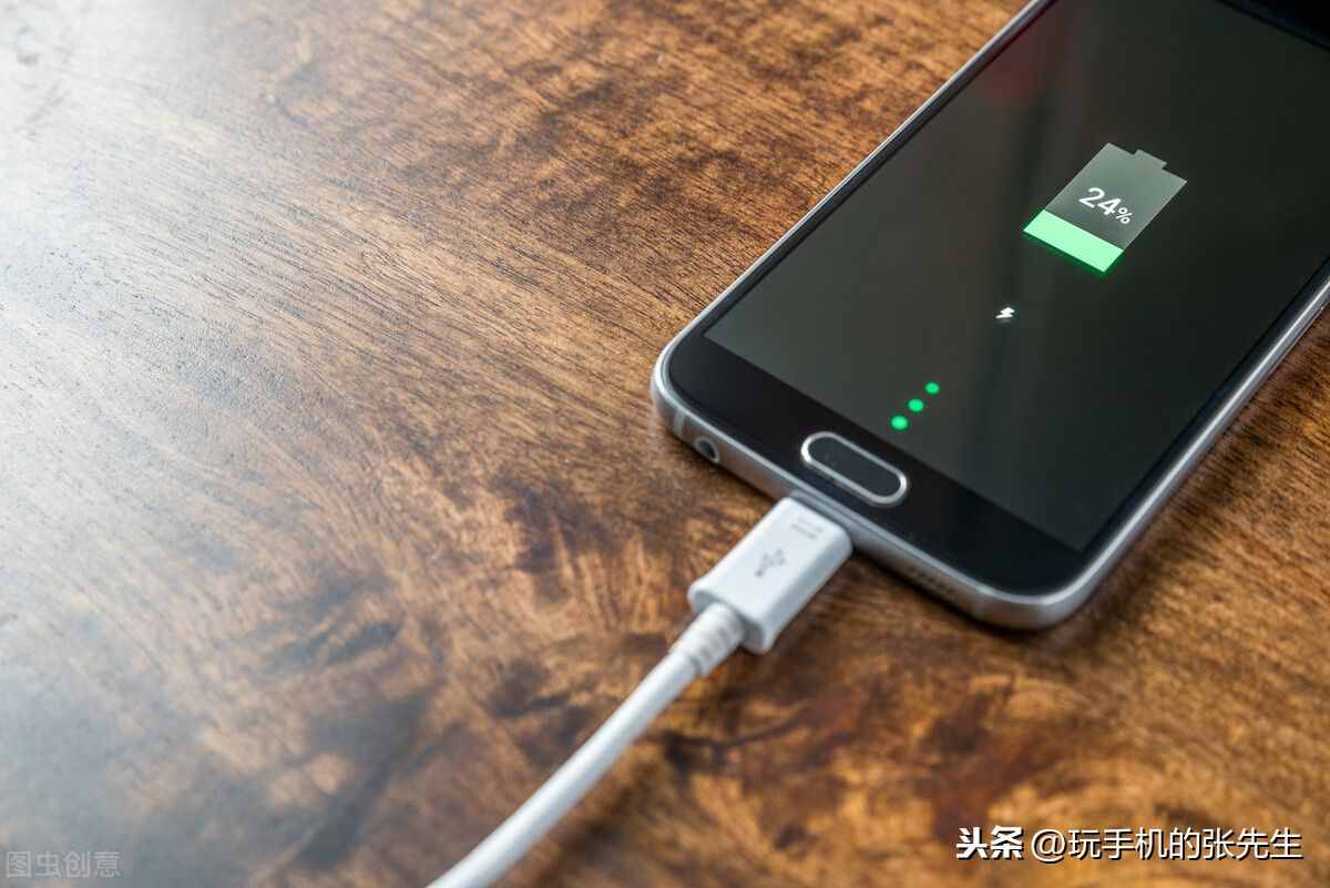 新手機(jī)如何充電，才能讓電池壽命更長？這幾種方法建議收藏