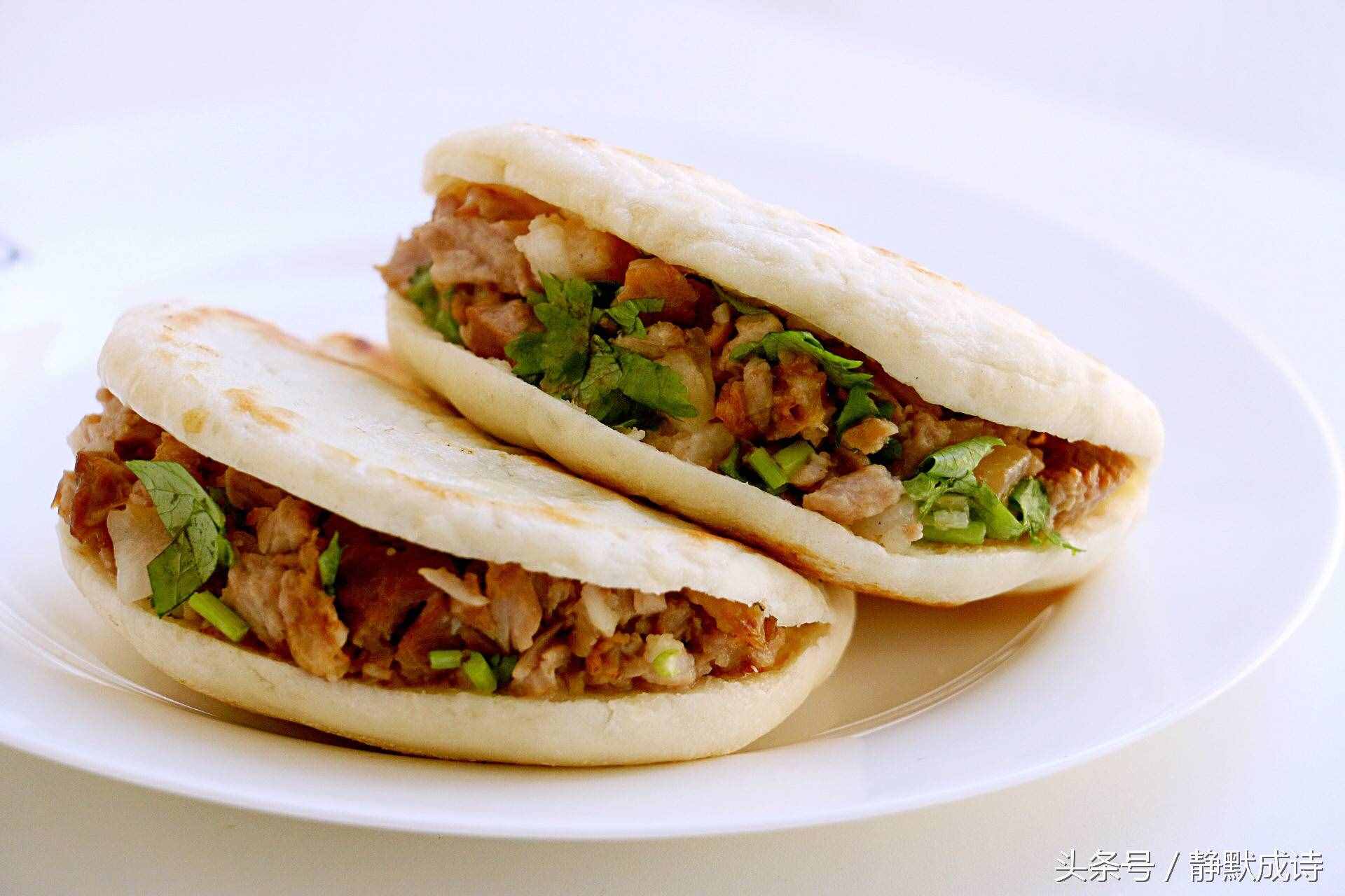 肉夾饃這樣做，肉香嫩多汁肥而不膩 、白饃松脆有嚼勁，實(shí)在太香
