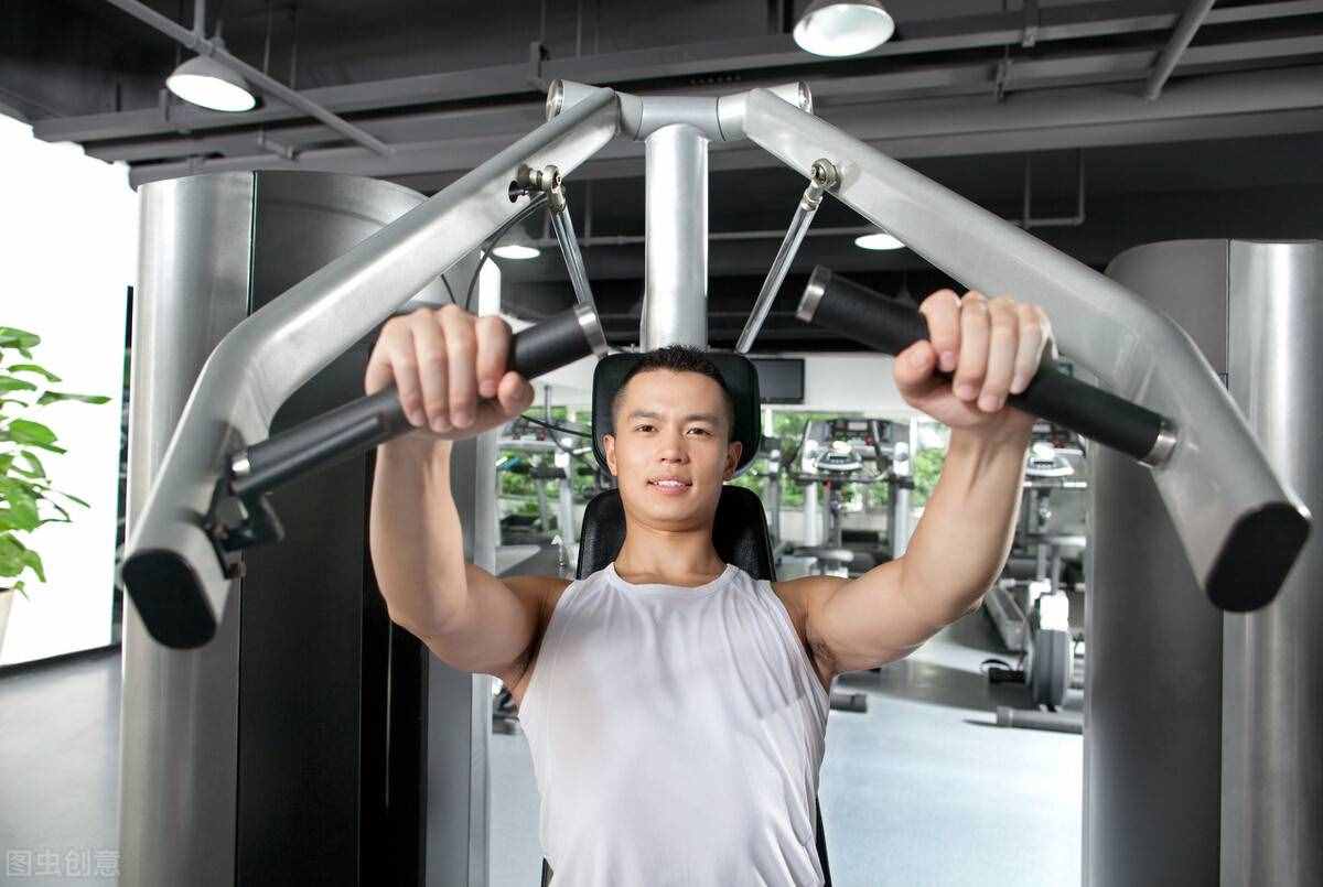 身體瘦弱的人如何健身增重？