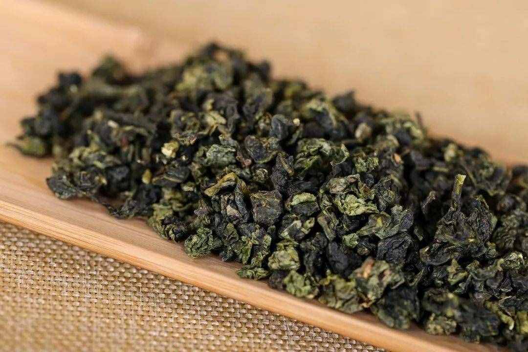 常見烏龍茶怎么喝？巖茶、鐵觀音品飲小技巧