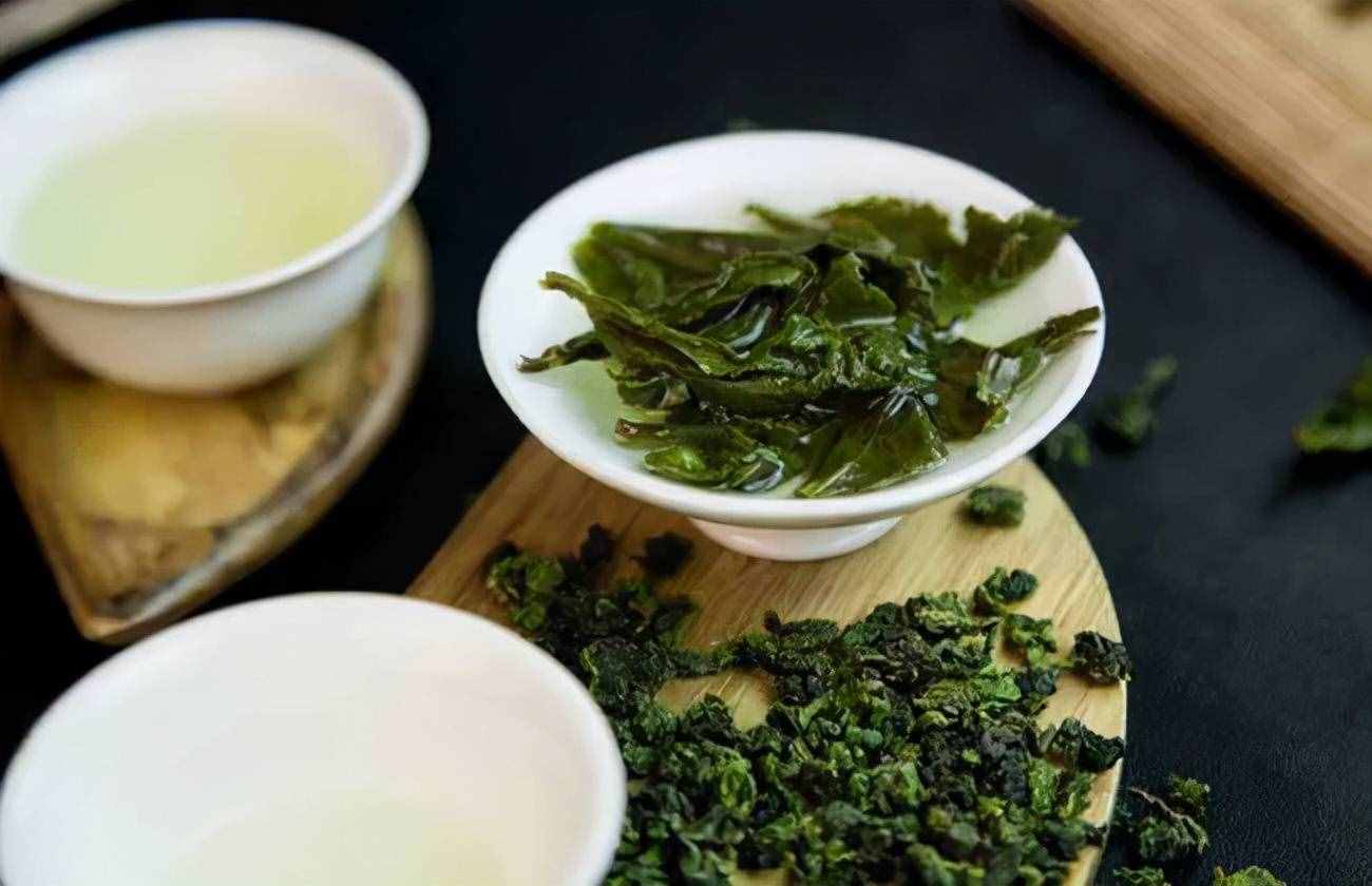 常見烏龍茶怎么喝？巖茶、鐵觀音品飲小技巧