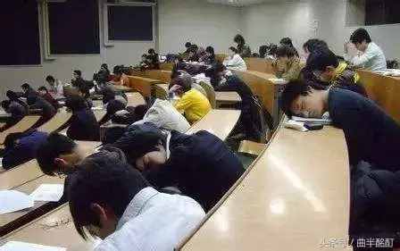 下學(xué)期我一定好好聽課！一個立了flag的大學(xué)生的自我檢討·老師篇