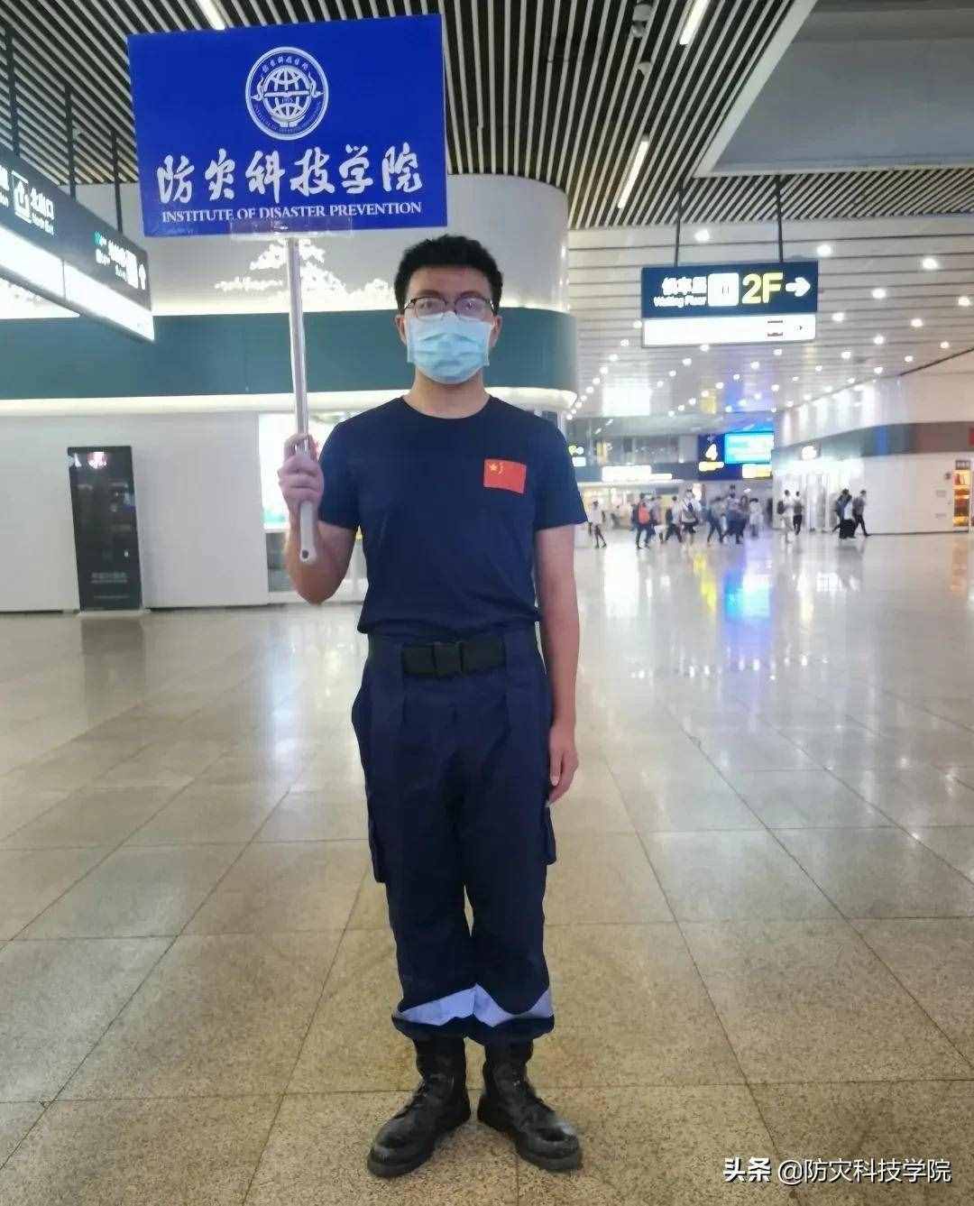 @新同學：迎新當天，ta的身影最特別