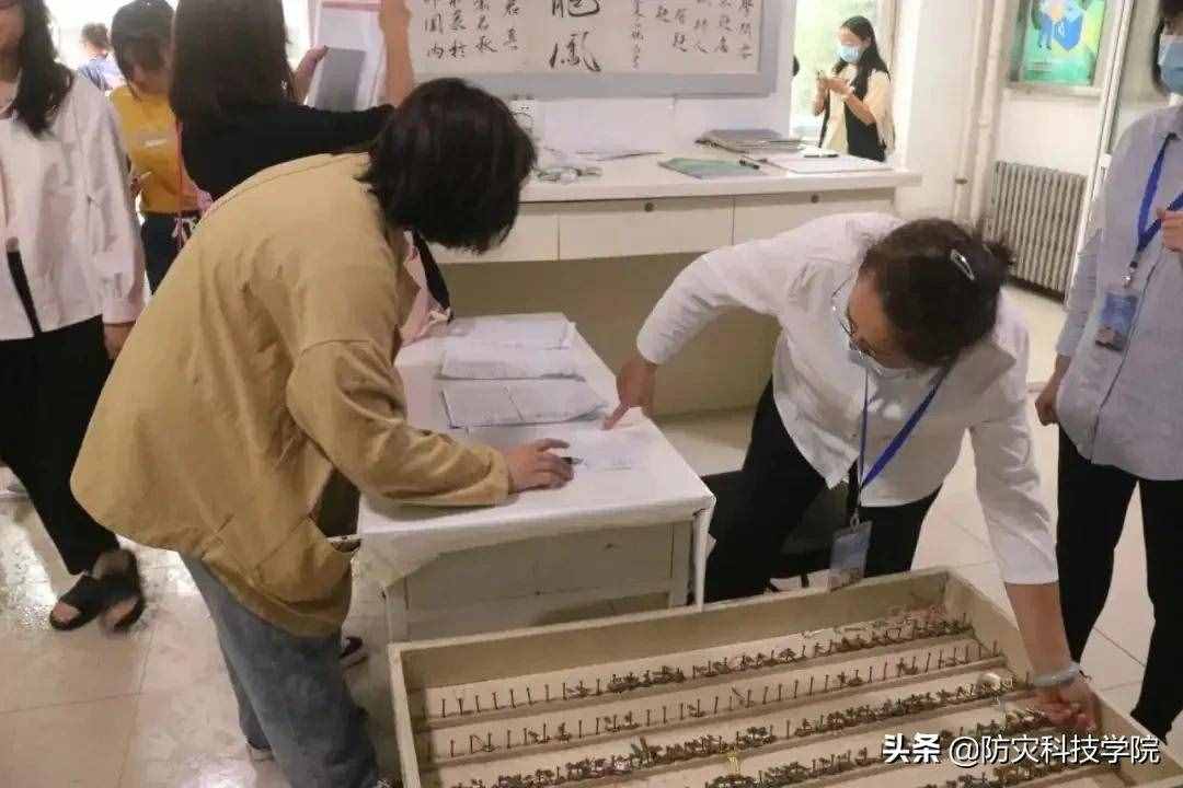 @新同學：迎新當天，ta的身影最特別