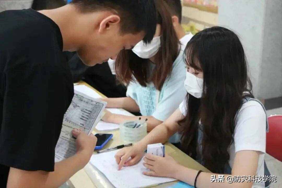@新同學：迎新當天，ta的身影最特別
