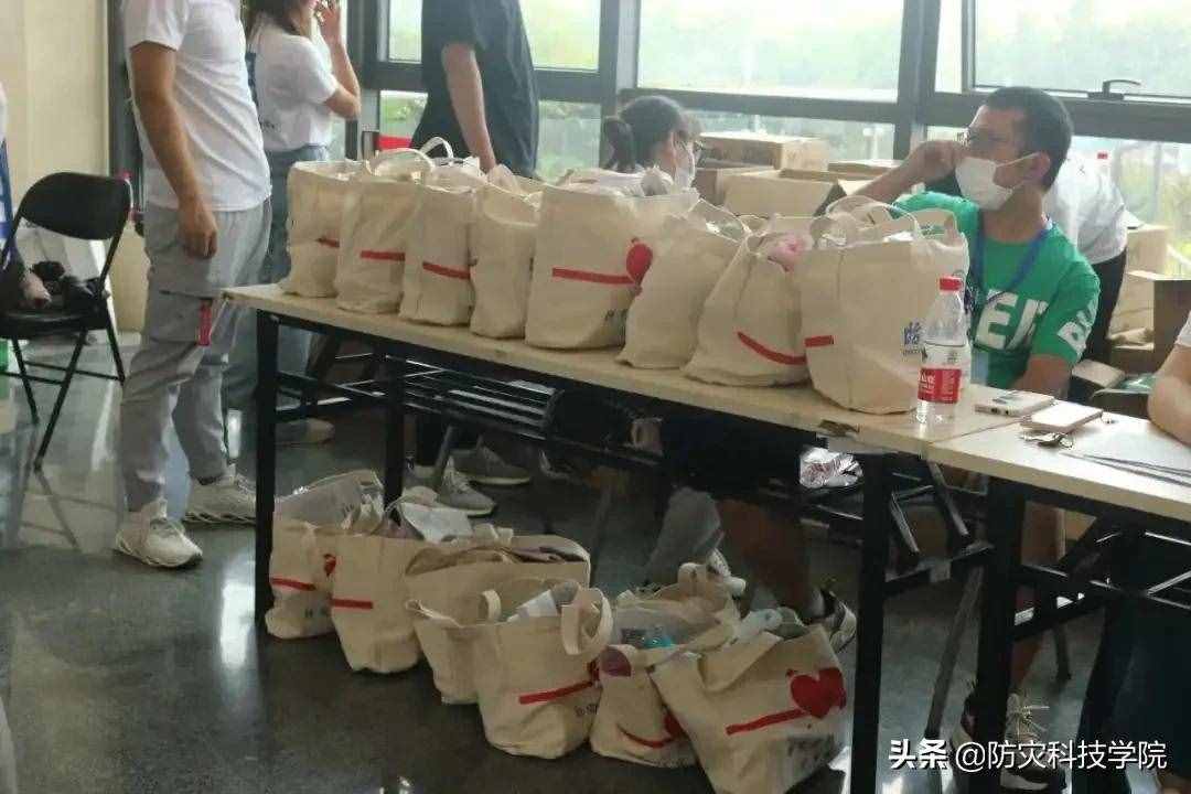 @新同學：迎新當天，ta的身影最特別