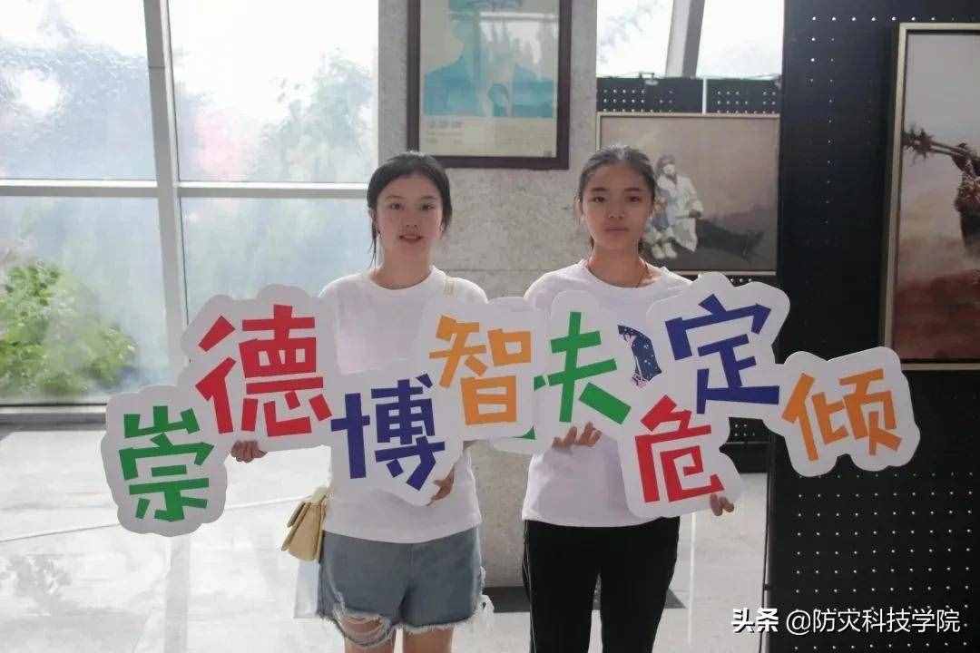 @新同學：迎新當天，ta的身影最特別
