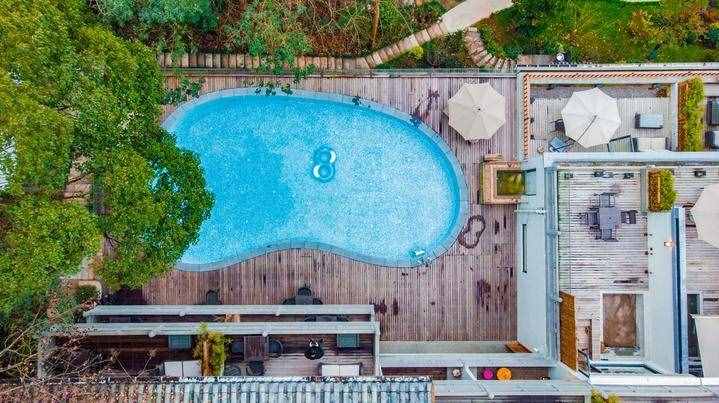 杭州西湖并不是環(huán)湖一圈就完事，推薦住這三家酒店慢慢體會(huì)