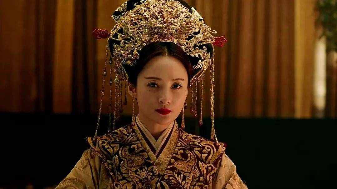 她是歷史上純元皇后，陪伴雍正四十年，臨終前卻被送出宮外