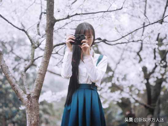 “武大女神”黃燦燦：美貌出名媲美大S，整容臉僵自毀星途
