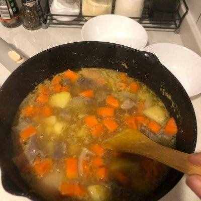 超簡(jiǎn)單又好味的偷懶必備土豆牛肉咖喱飯，看一眼就會(huì)