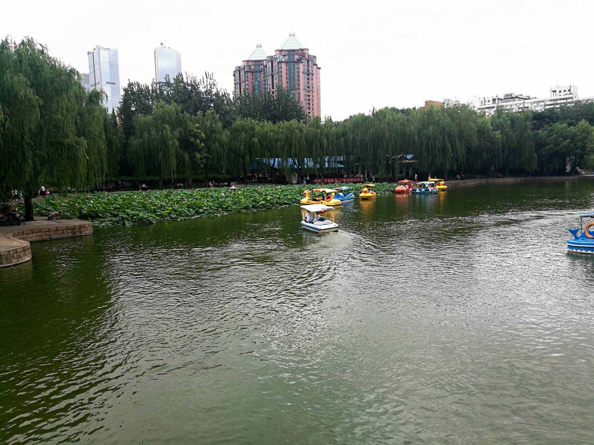 探討北京地鐵10號線團結湖站，為何與團結湖公園不在一個地方？