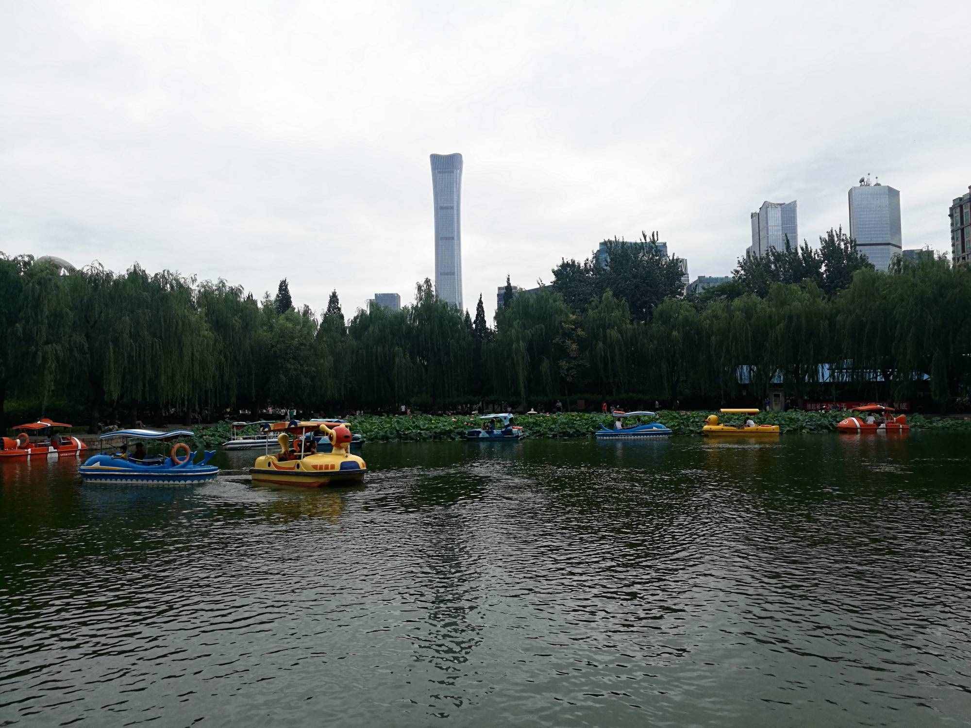 探討北京地鐵10號線團結湖站，為何與團結湖公園不在一個地方？