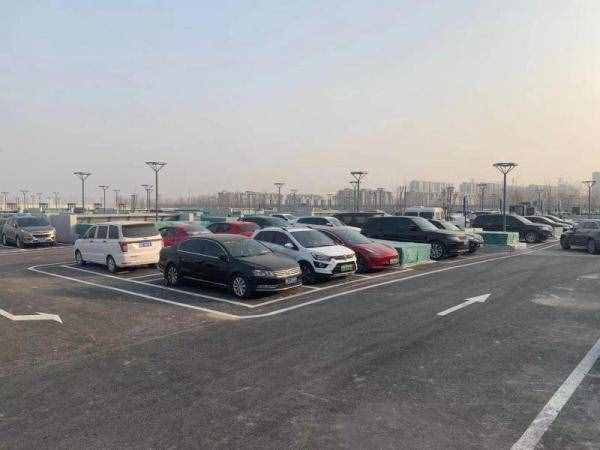 北京公交調(diào)整5條線(xiàn)路 增發(fā)地鐵區(qū)間車(chē)接駁北京朝陽(yáng)站