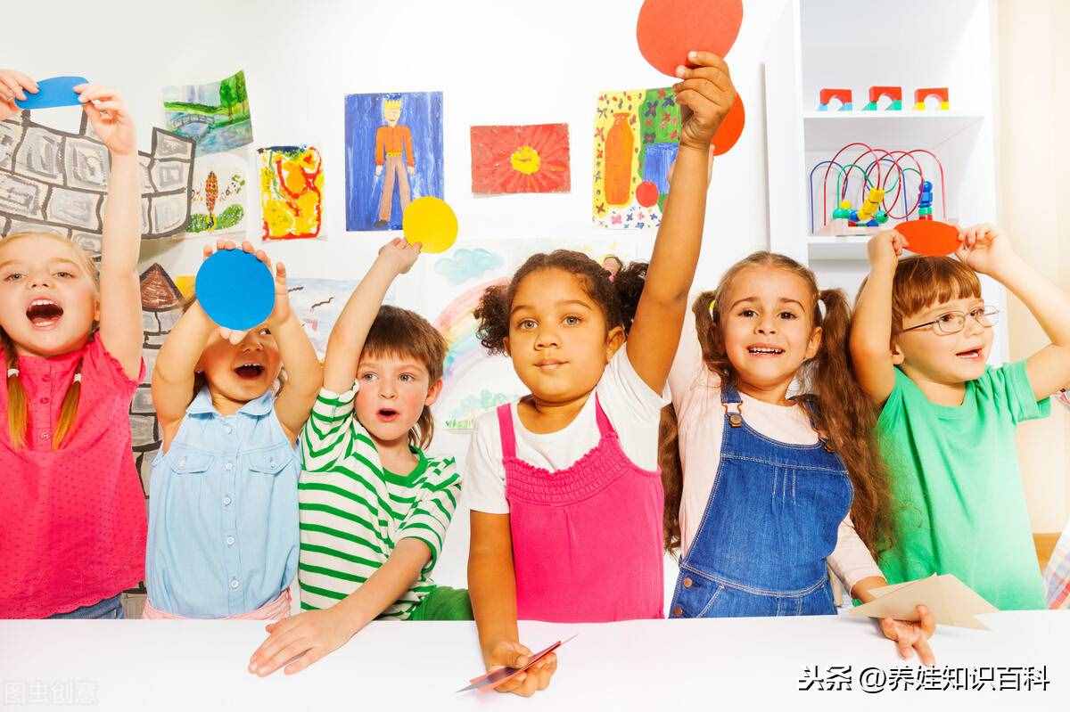 大班幼兒年齡特點表現(xiàn)在哪些方面？智力和動作兩個方面都很明顯