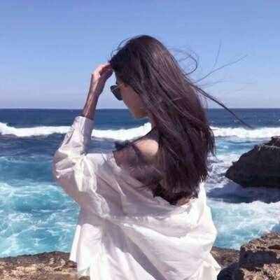 微信唯美女生背影頭像無水印