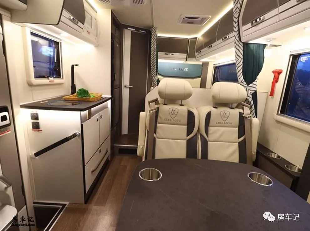 喜愛房車惹人喜愛！多人長途旅行不在話下！獨特布局享受體驗