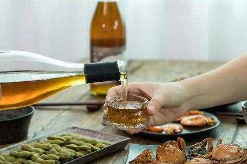 十幾塊錢的黃酒可以喝嗎？如何理解黃酒的不同價位？看完明白了