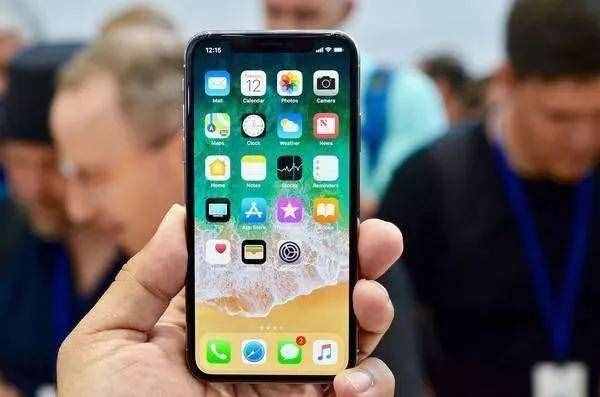 iPhone各機(jī)型尺寸對(duì)比來(lái)啦！還在發(fā)愁選擇什么尺寸最合適嗎？