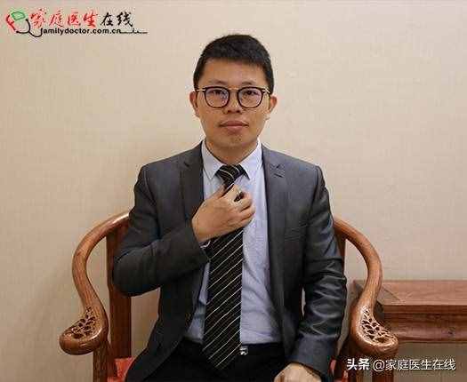 社交恐懼癥該如何治療？專家：心理治療是首選方法