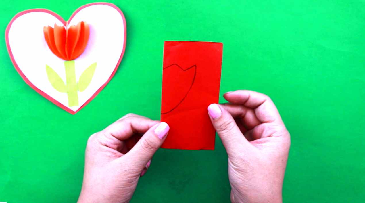 三八女王節(jié)幼兒園手工作業(yè)，做法超級(jí)簡(jiǎn)單的立體郁金香賀卡