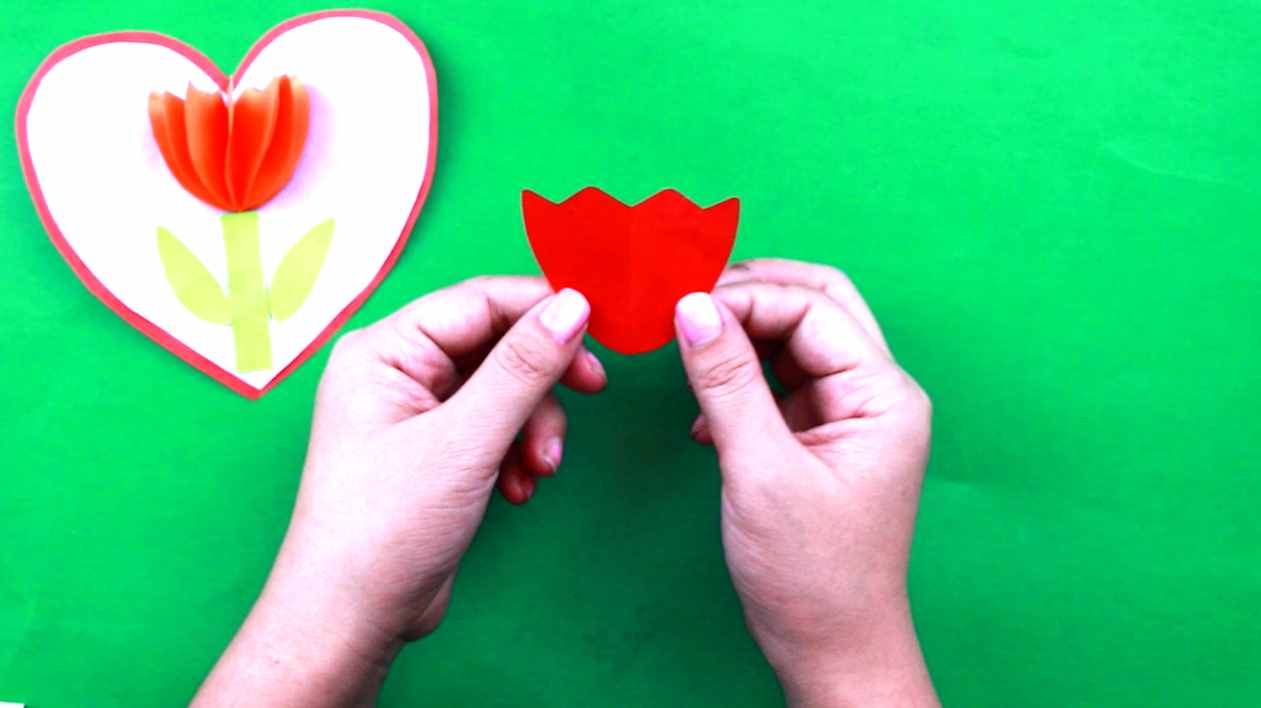 三八女王節(jié)幼兒園手工作業(yè)，做法超級(jí)簡(jiǎn)單的立體郁金香賀卡