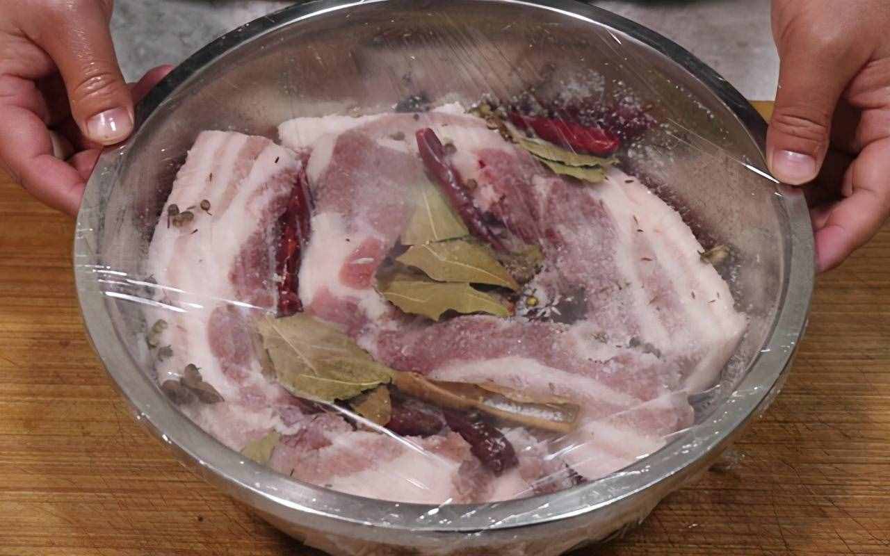 快過(guò)年了，又到腌制臘肉的時(shí)節(jié)，配方比例大公開(kāi)，干香有味不發(fā)酸