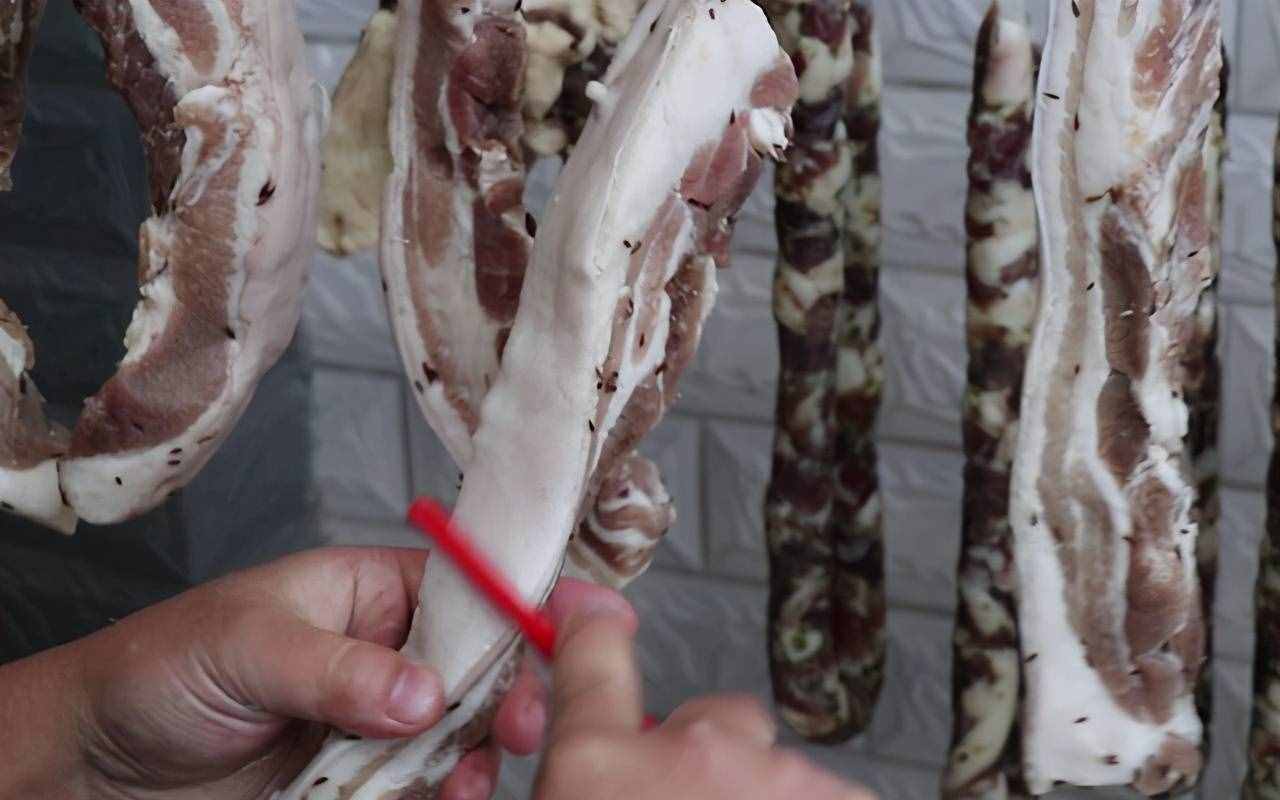 快過(guò)年了，又到腌制臘肉的時(shí)節(jié)，配方比例大公開(kāi)，干香有味不發(fā)酸