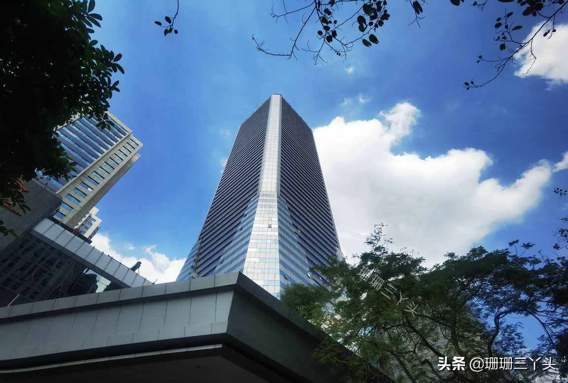 廣州首座有停機(jī)坪的大廈，曾是全市最高，土生土長(zhǎng)的廣州院士設(shè)計(jì)