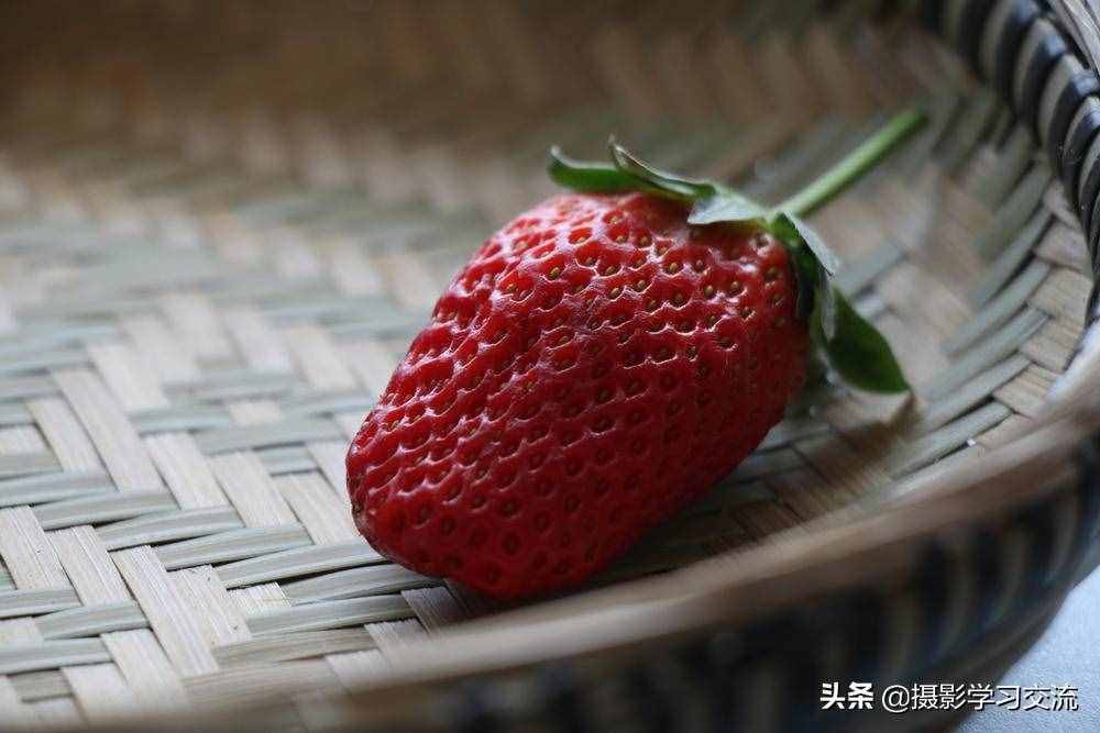 攝影作品分析，我們還在繼續(xù)前行