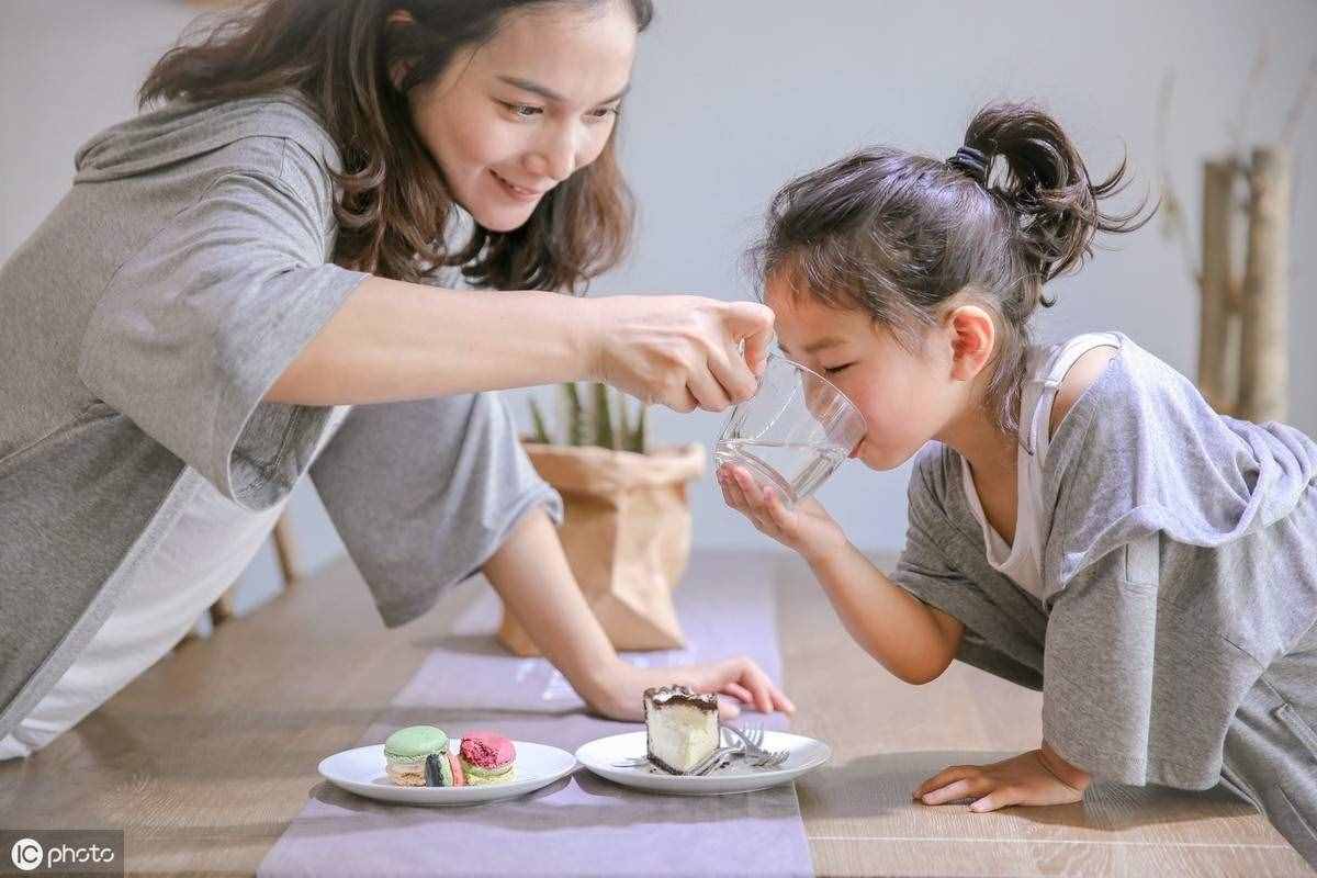 幼兒園園長：家庭教育的8個(gè)關(guān)鍵點(diǎn)，你教了幾個(gè)？家長必看
