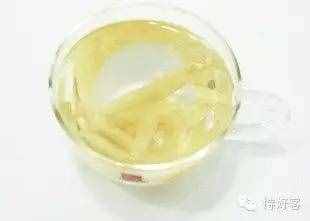 食療養(yǎng)生 嗓子發(fā)干，飲上一杯麥冬茶