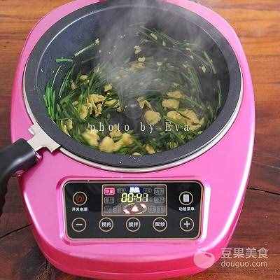 韭菜花炒雞蛋的做法