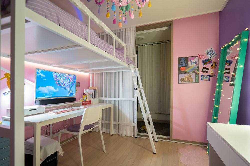 她把出租屋爆改成“糖果屋”，五彩斑斕真漂亮，網(wǎng)友：可以出道了